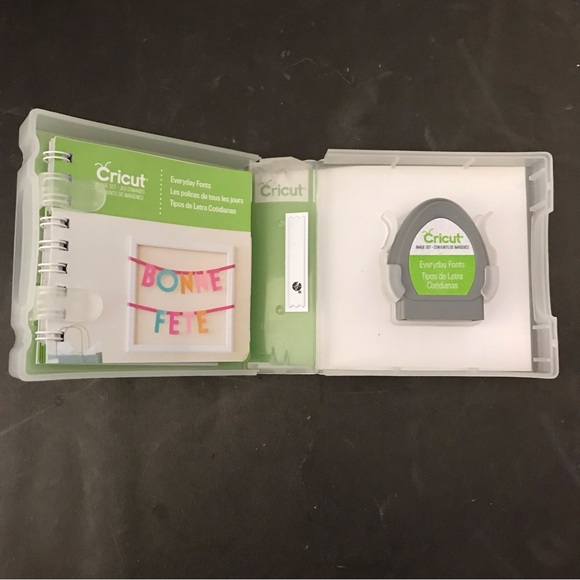Cricut Everyday Fonts - Picture 2 of 16